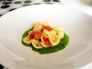 orecchiette con pesto orecchiette with pesto-min